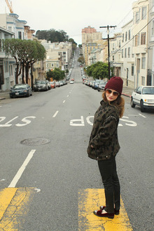 Applique Seams & Velvet Dreams, fashion blogger, ootd, Zara, beanie, jacket, applique, smoking flats, Rachel Roy, zip pants