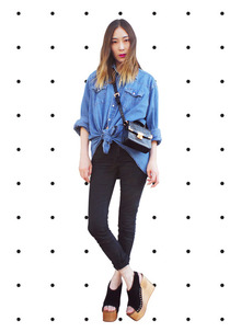 THREADBARE, casual, denim shirt, wood clogs, tie-hem shirt