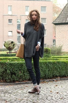 simplicity, cashmere cape, brogues