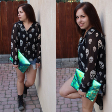 Studs, edgy