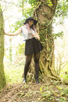 Twisted Spring, monochrome, skater skirt, floppy hat