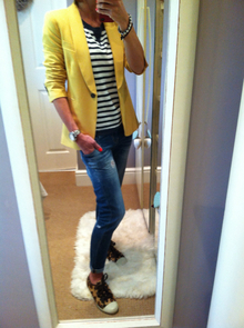 Leopard Print & Stripes, Blazer, boyfriend jeans, sweatshirt, leopard print, pumps yellow, stripes