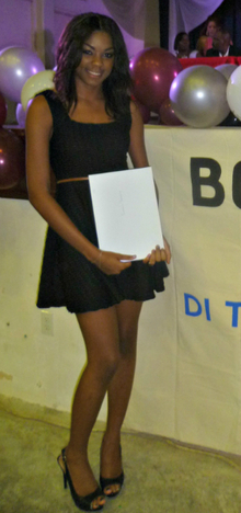 Pretty In Black , black,dress,pretty,prettyinblack,makeup,diploma