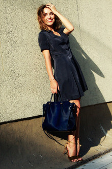 { Playing Doubles }, splendid, onepocketshirtdress, navyshirtdress, clubmonaco, ninaricci, joie