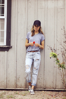 BOYFRIEND-LESS JEANS., boyfriend jeans, jeans, one teaspoon, australian, sporty chic, sport, atheltic, baseball cap, casual, every day, boy, 