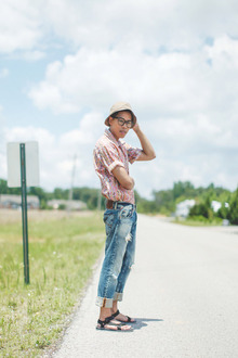 ON THE ROAD TO BONNAROO, festival, travel, nativeyouth, buckethat, kangol, volcom, asos, printedshortsleeveshirt, vintage, ralphlauren, teva, sandals, summer