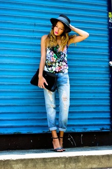 Blue Jeans, Bright Shirt, nordstrom, boaterhat, lacecami, frenchconnection, bananrepublic, boohoo, boyfriendjean, jeffreycampbell