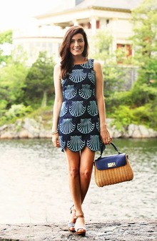 Lilly Scallops, girly