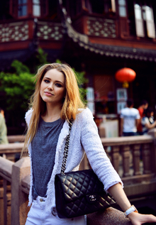 TEA TIME AT THE YU GARDEN IN SHANGHAI