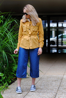 Yellow Suede, culottes, denim, suede, suedine, yellow, vintage, seventies, sneakers,